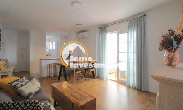 Resale - Apartment - Torrevieja - La Veleta