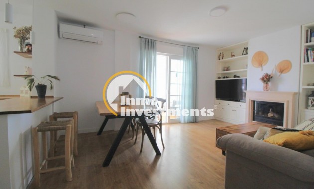 Resale - Apartment - Torrevieja - La Veleta