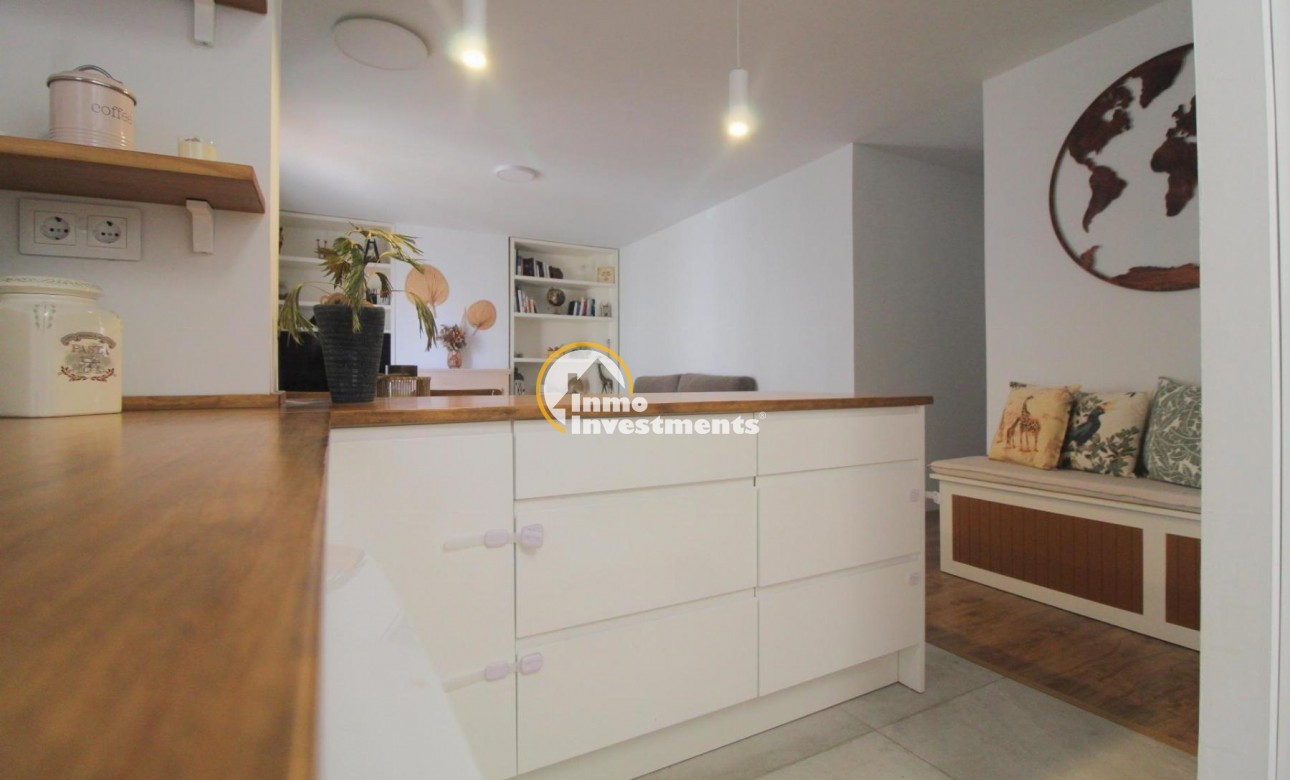 Resale - Apartment - Torrevieja - La Veleta