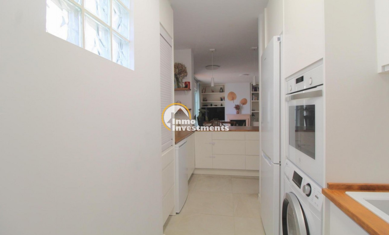 Resale - Apartment - Torrevieja - La Veleta