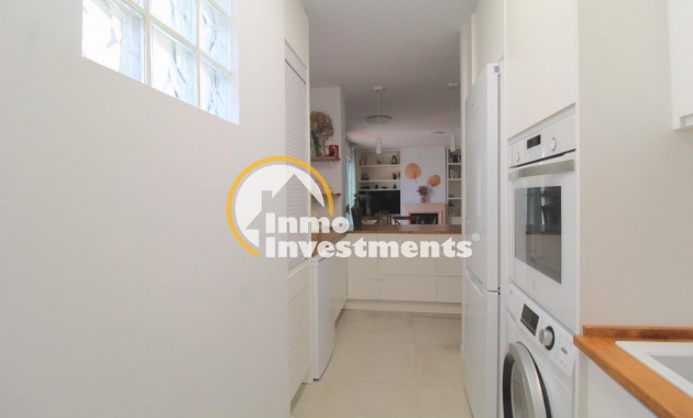 Resale - Apartment - Torrevieja - La Veleta