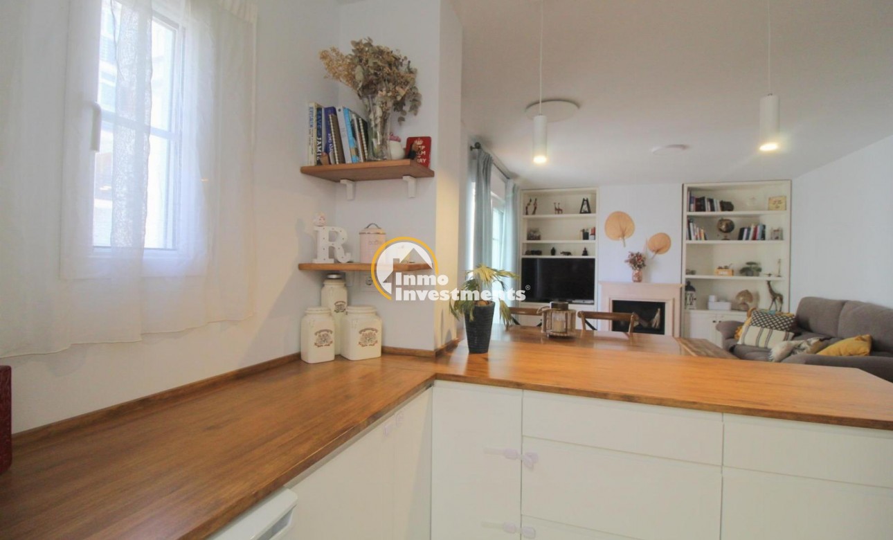 Resale - Apartment - Torrevieja - La Veleta