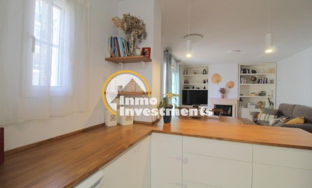 Resale - Apartment - Torrevieja - La Veleta