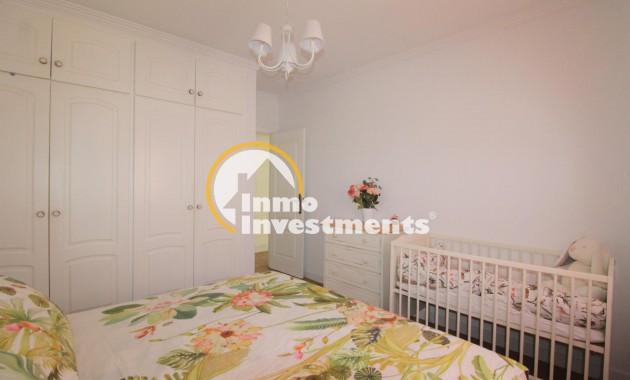 Resale - Apartment - Torrevieja - La Veleta