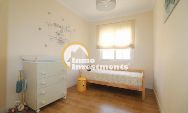 Resale - Apartment - Torrevieja - La Veleta