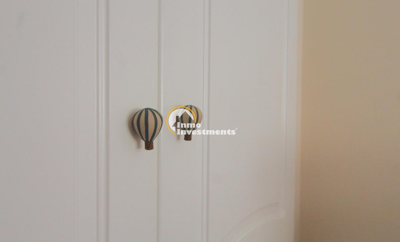 Resale - Apartment - Torrevieja - La Veleta