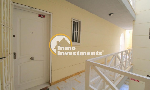 Resale - Apartment - Torrevieja - La Veleta