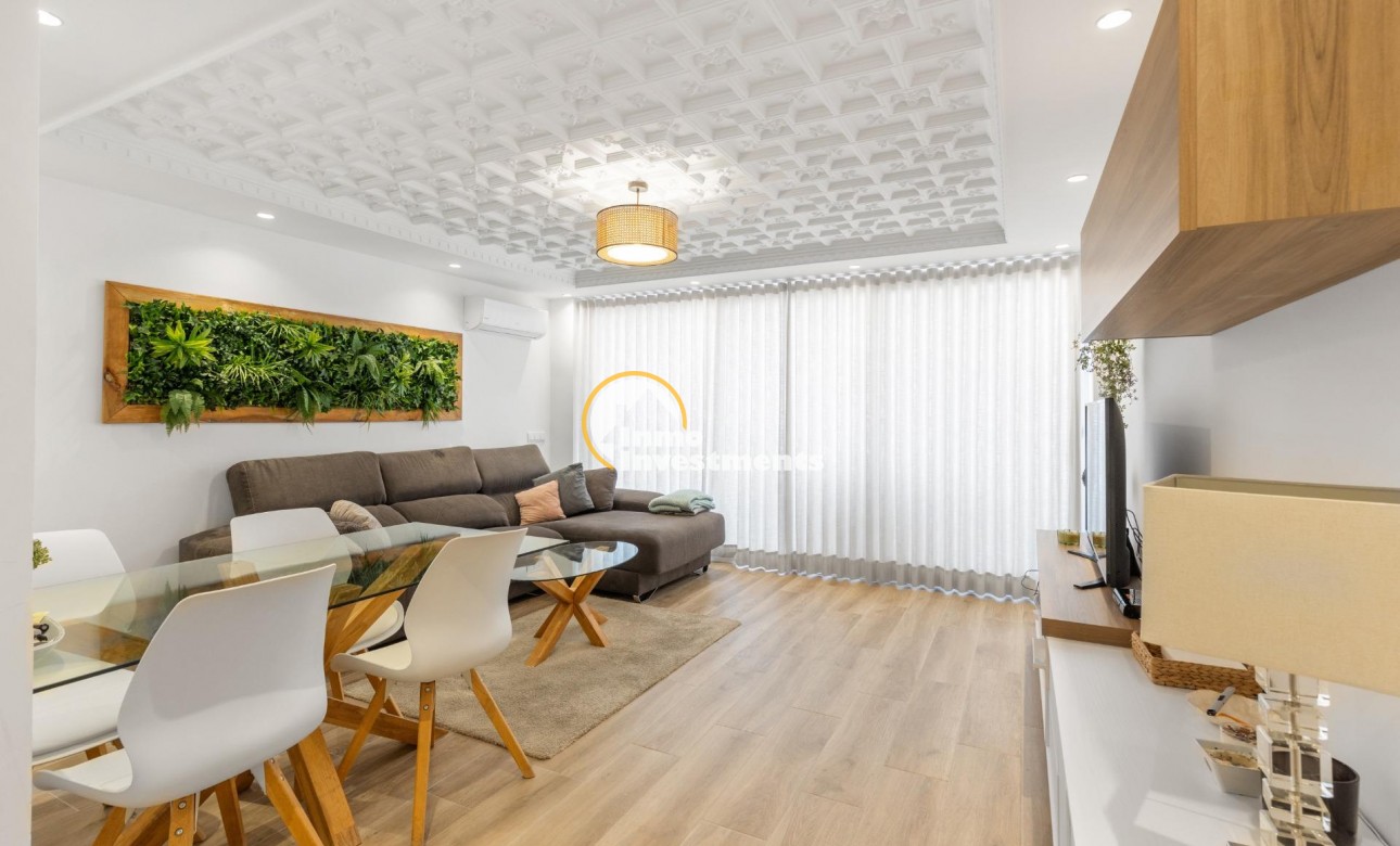 Bestaande bouw - Appartement - Torrevieja - Acequion