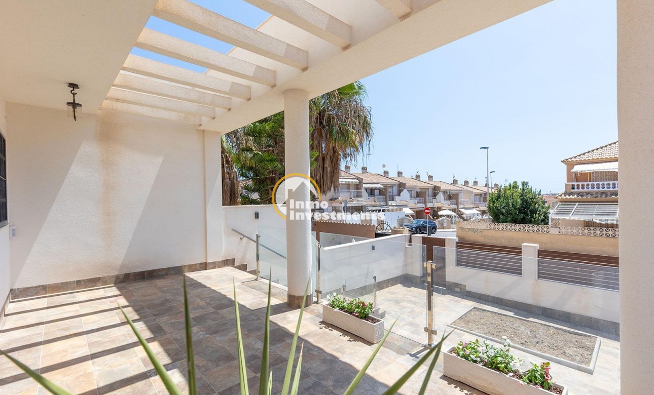 Bestaande bouw - Villa - Torrevieja - Aguas Nuevas