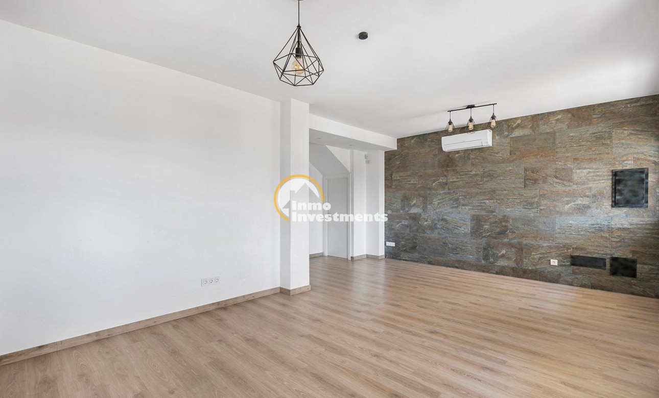 Bestaande bouw - Villa - Torrevieja - Aguas Nuevas