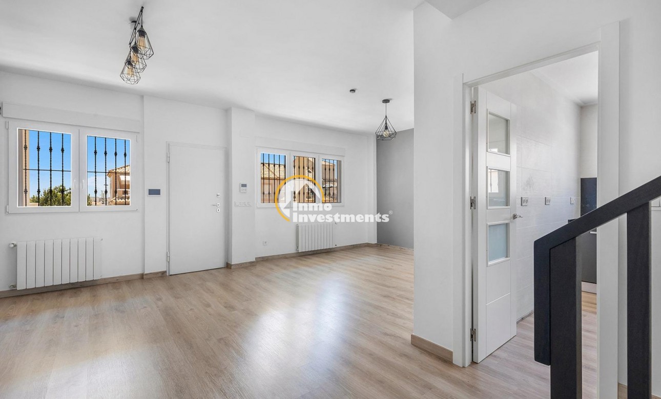 Bestaande bouw - Villa - Torrevieja - Aguas Nuevas