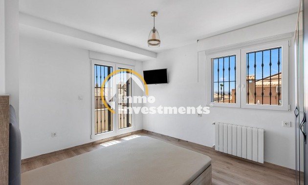 Bestaande bouw - Villa - Torrevieja - Aguas Nuevas