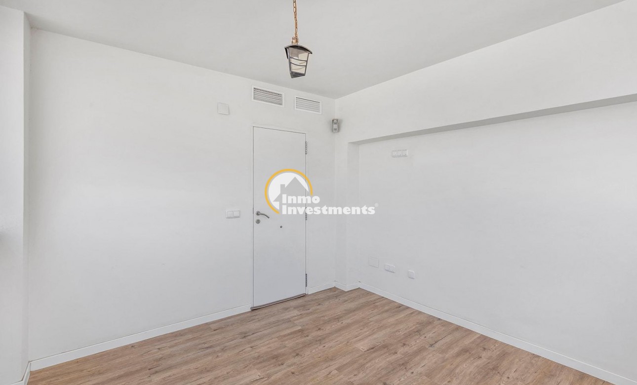 Bestaande bouw - Villa - Torrevieja - Aguas Nuevas