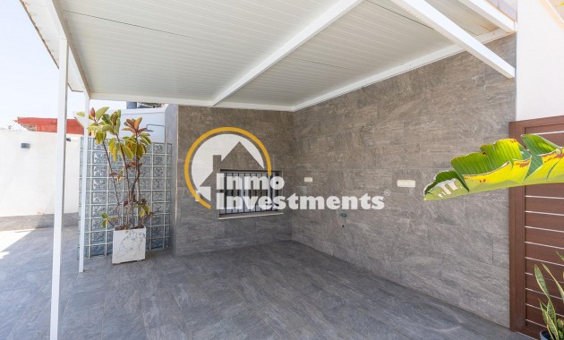 Bestaande bouw - Villa - Torrevieja - Aguas Nuevas