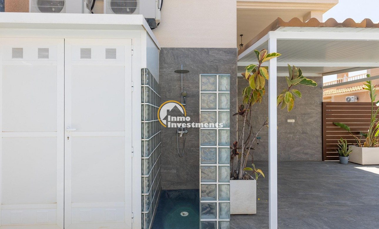 Bestaande bouw - Villa - Torrevieja - Aguas Nuevas