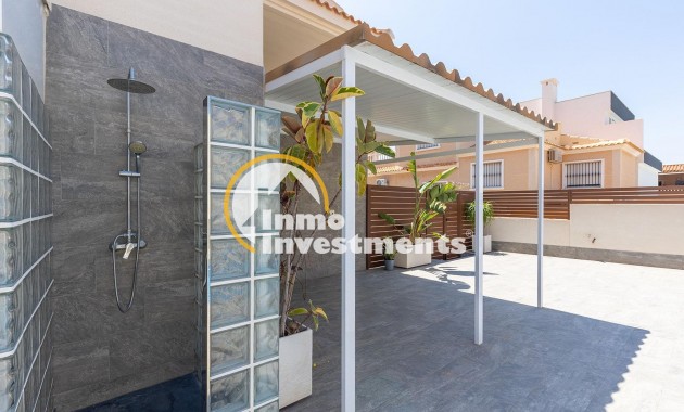 Bestaande bouw - Villa - Torrevieja - Aguas Nuevas