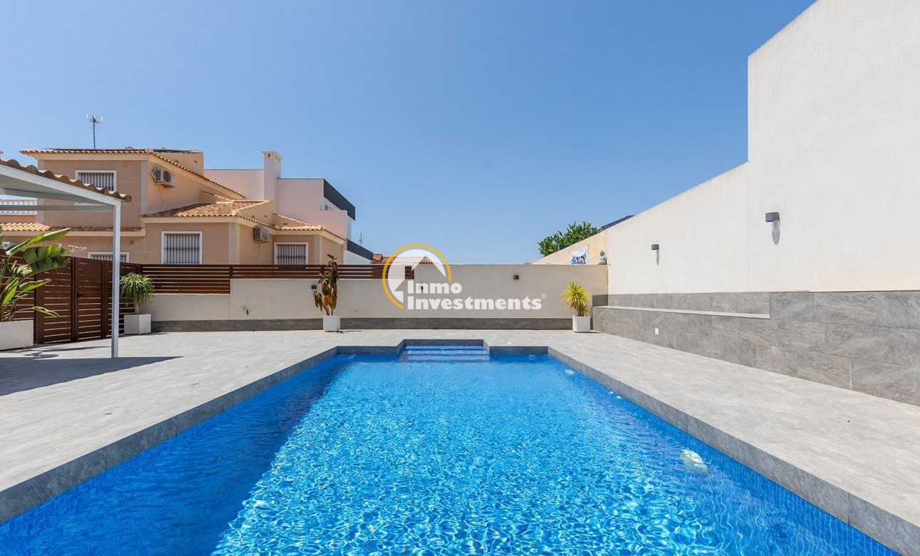 Bestaande bouw - Villa - Torrevieja - Aguas Nuevas
