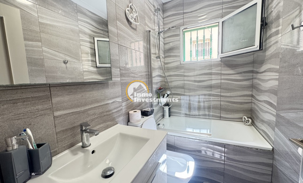 Resale - Villa - Villamartin - El Galan