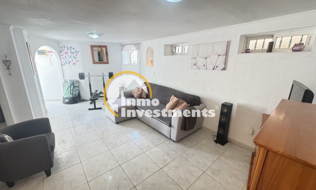 Resale - Villa - Villamartin - El Galan