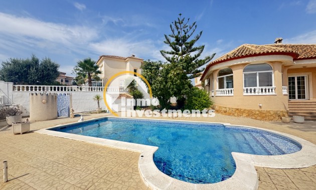 Resale - Villa - San Miguel de Salinas - Torrestrella