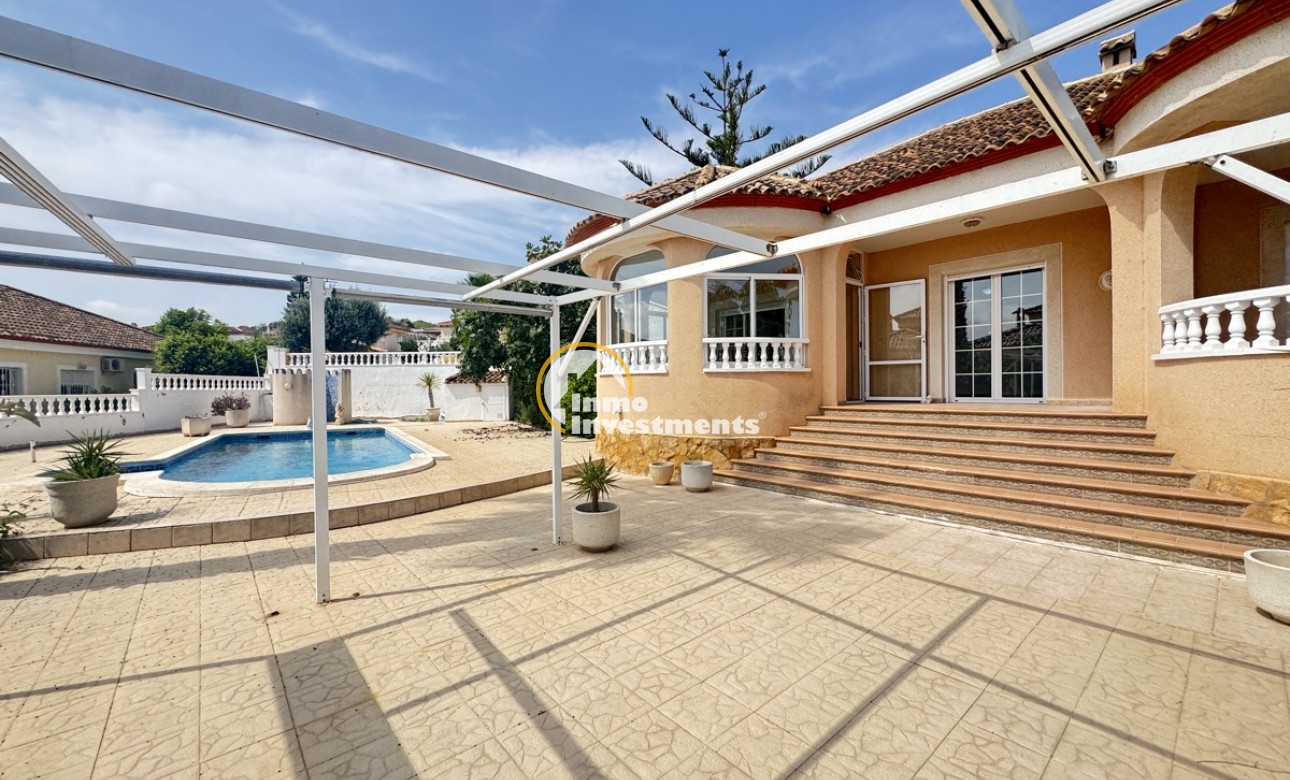 Resale - Villa - San Miguel de Salinas - Torrestrella