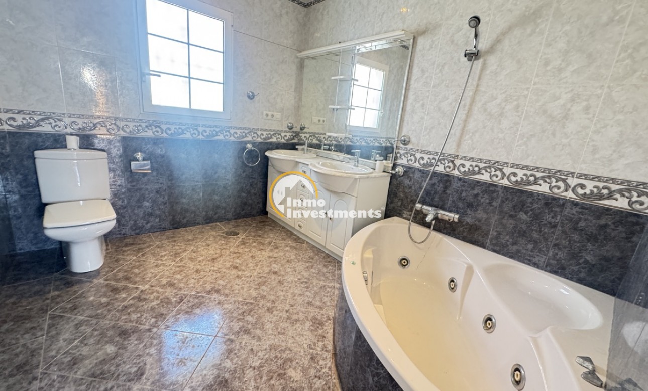 Resale - Villa - San Miguel de Salinas - Torrestrella