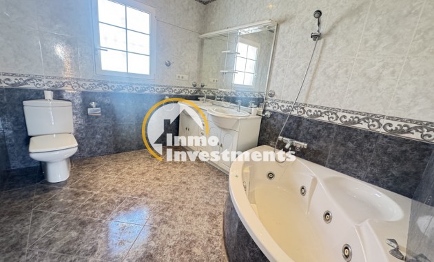 Resale - Villa - San Miguel de Salinas - Torrestrella