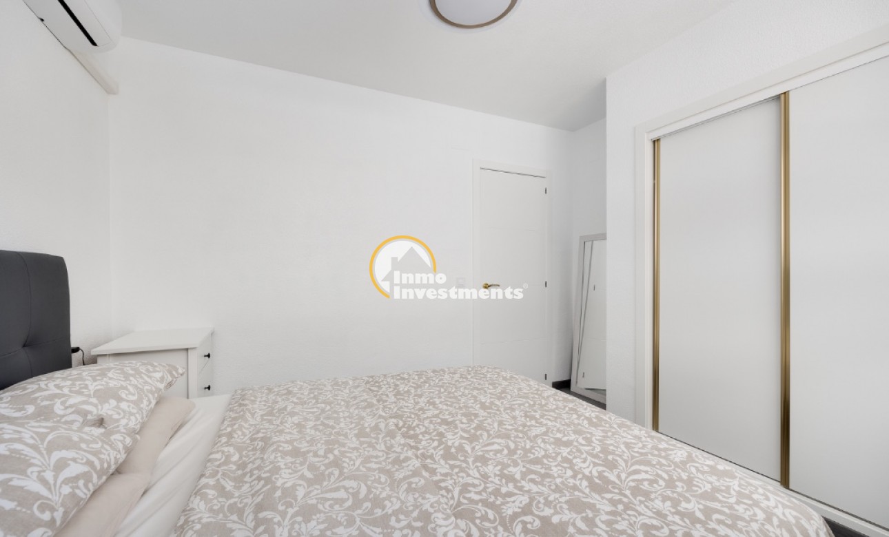 Gebrauchtimmobilien - Apartment - Punta Prima - Strandseite