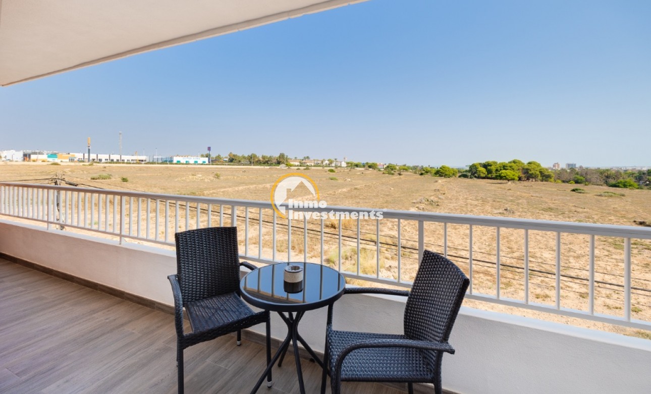 Gebrauchtimmobilien - Apartment - Punta Prima - Strandseite