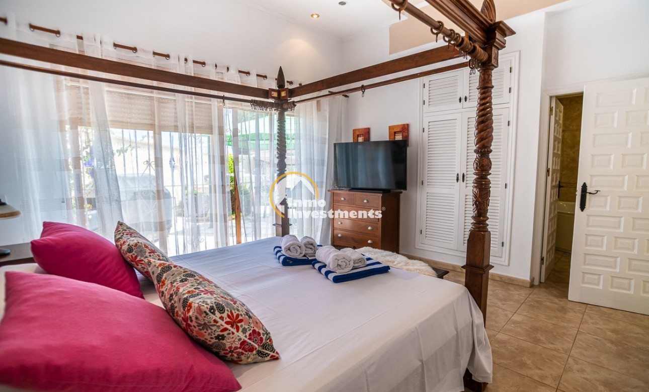 Gebrauchtimmobilien - Villa - Torrevieja - La Siesta