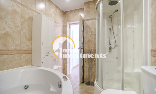 Gebrauchtimmobilien - Villa - Torrevieja - La Siesta