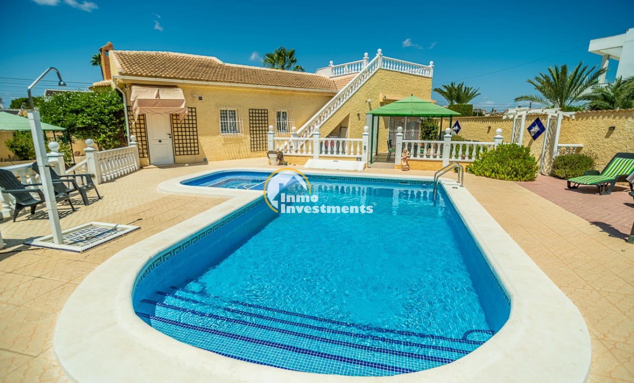 Gebrauchtimmobilien - Villa - Torrevieja - La Siesta