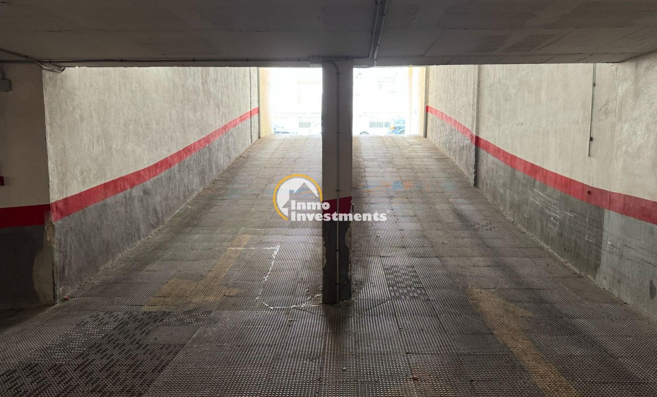 Resale - Garage - Torrevieja - Centro
