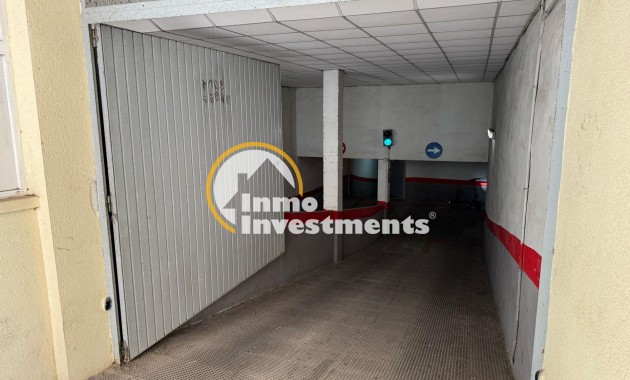 Resale - Garage - Torrevieja - Centro