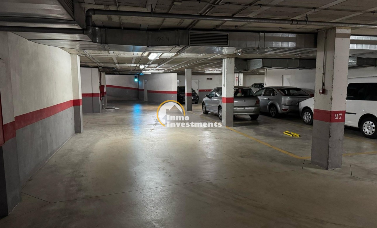 Resale - Garage - Torrevieja - Centro