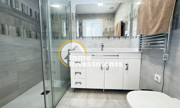 Gebrauchtimmobilien - Apartment - Punta Prima - Strandseite