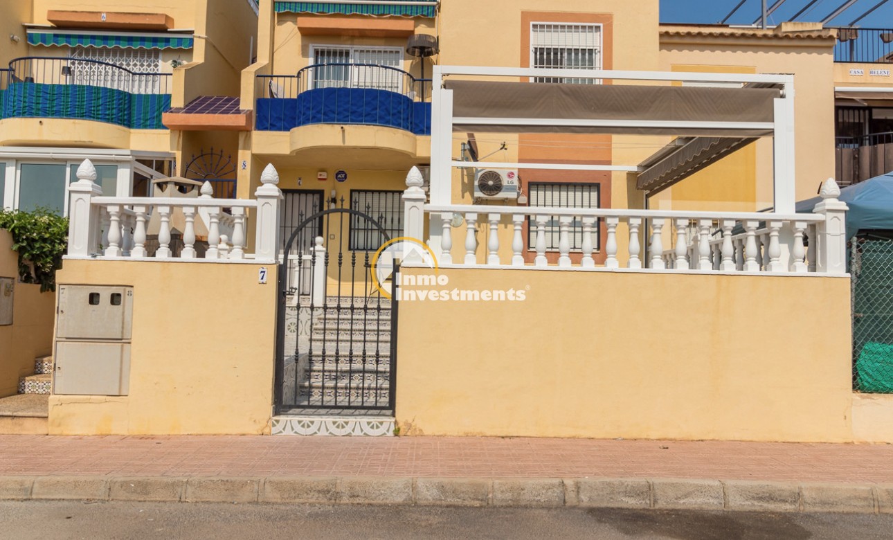 Resale - Apartment - Torrevieja - La Siesta