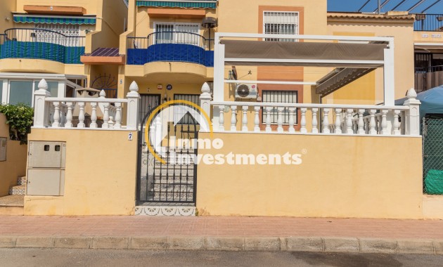 Resale - Apartment - Torrevieja - La Siesta