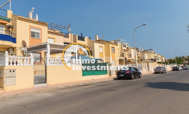 Resale - Apartment - Torrevieja - La Siesta