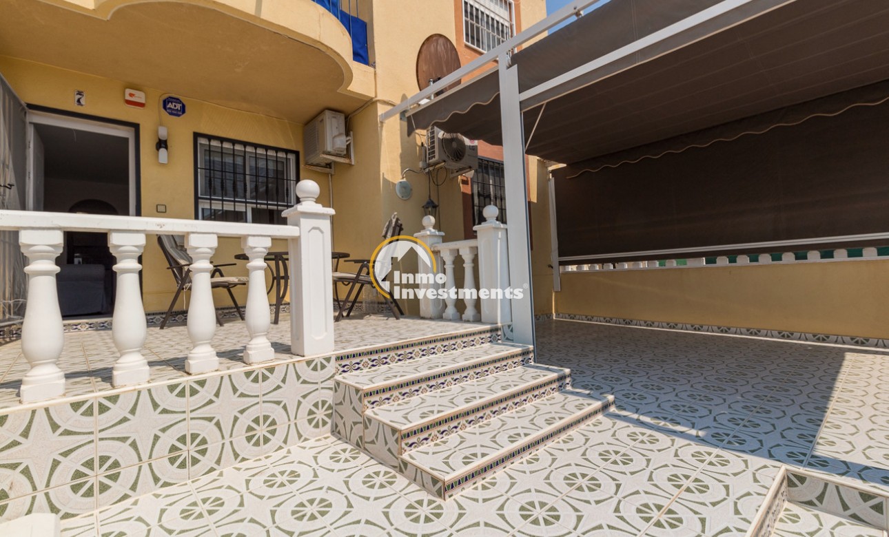 Resale - Apartment - Torrevieja - La Siesta