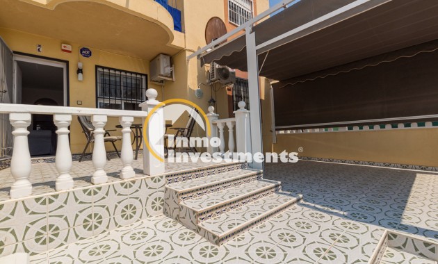 Resale - Apartment - Torrevieja - La Siesta