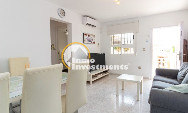 Resale - Apartment - Torrevieja - La Siesta