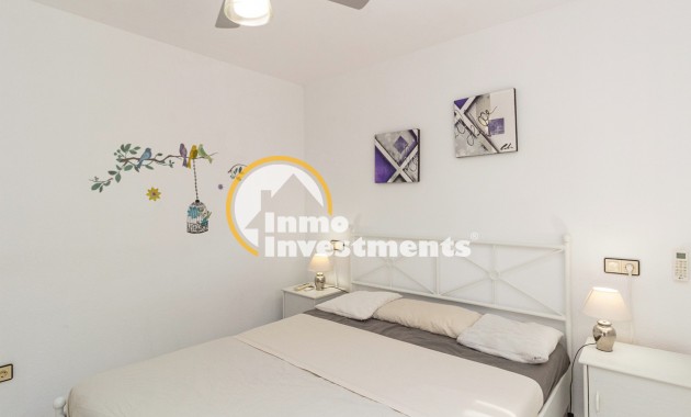 Resale - Apartment - Torrevieja - La Siesta