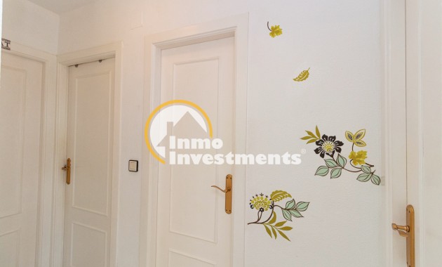 Resale - Apartment - Torrevieja - La Siesta