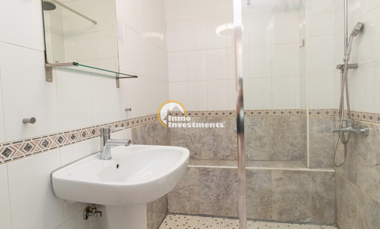Resale - Apartment - Torrevieja - La Siesta