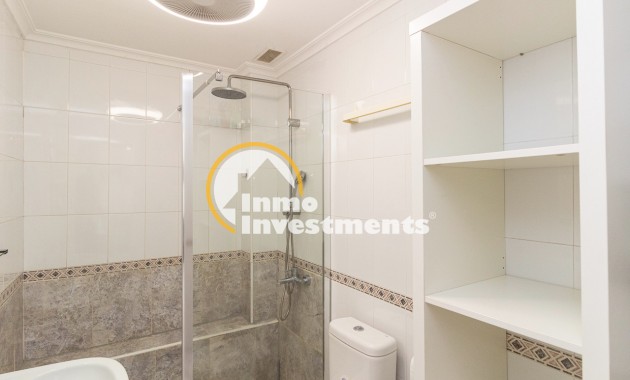 Resale - Apartment - Torrevieja - La Siesta
