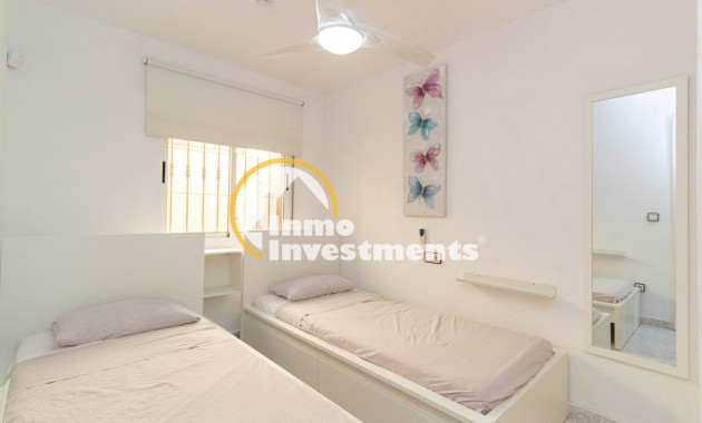 Resale - Apartment - Torrevieja - La Siesta