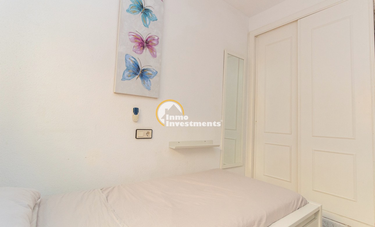 Resale - Apartment - Torrevieja - La Siesta