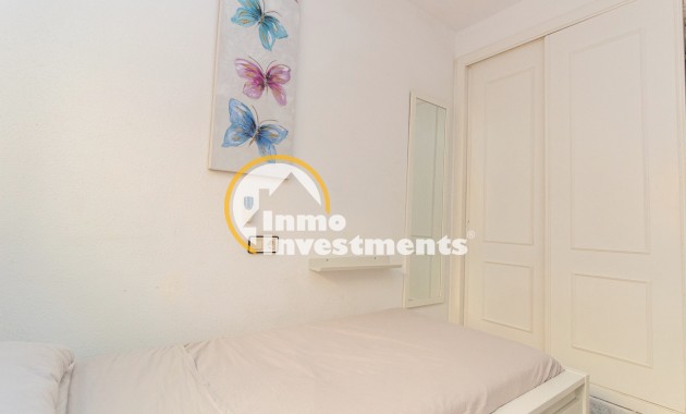Resale - Apartment - Torrevieja - La Siesta