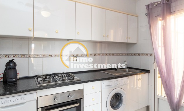 Resale - Apartment - Torrevieja - La Siesta